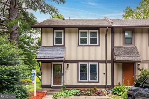 9710 Ashbourn Dr, BURKE, VA, 22015-1806 | Card Image