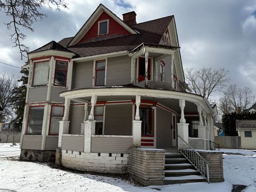 504 S Superior St, Albion, MI, 49224-2138 | Card Image