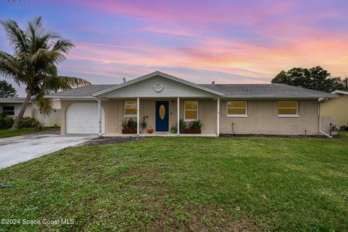 800 1st St, MERRITT ISLAND, FL, 32953-2403 | Card Image