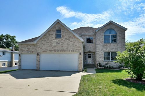 753 N Willow Road, Elmhurst, IL, 60126 | Card Image