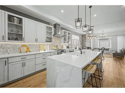 8 S Colorado Blvd, Denver, CO, 80246-1041 | Card Image