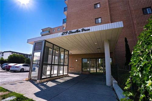 203-279 Chandler Dr, Kitchener, ON, N2E1X6 | Card Image