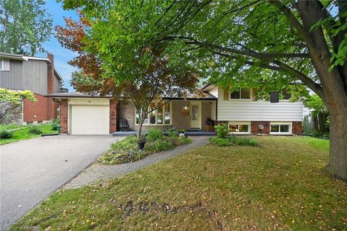 15 Canary Drive, Brantford, ON, N3R6G2 | Card Image
