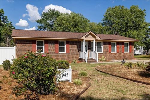 1945 Wayne Ln, Fayetteville, NC, 28304-1536 | Card Image