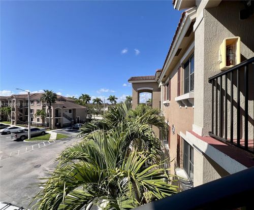 304-3-22301 Sw 88th Pl, Cutler Bay, FL, 33190-2007 | Card Image