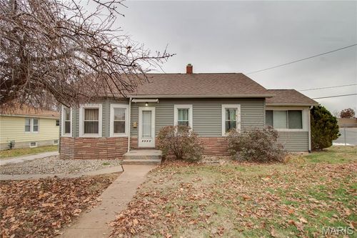 3505 Coronado Dr, Alton, IL, 62002-3138 | Card Image