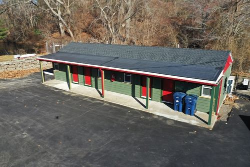 4-825 Scenic Hwy, Bourne, MA, 02532-2202 | Card Image