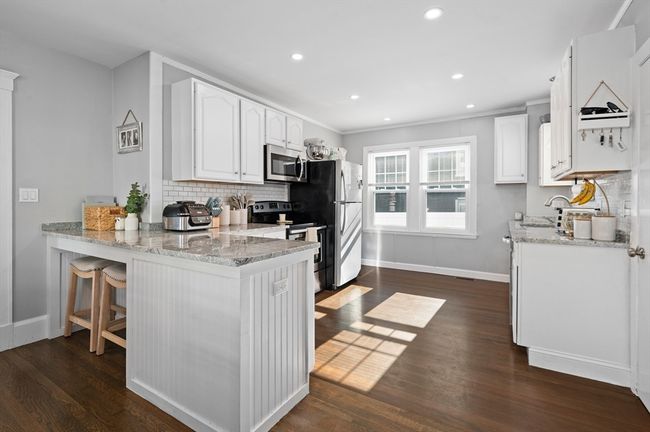 A - 20 Franklin St, House other with 3 bedrooms, 2 bathrooms and 5 parking in Peabody MA | Image 8
