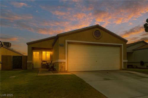 1936 King Hill St, Las Vegas, NV, 89106-1761 | Card Image