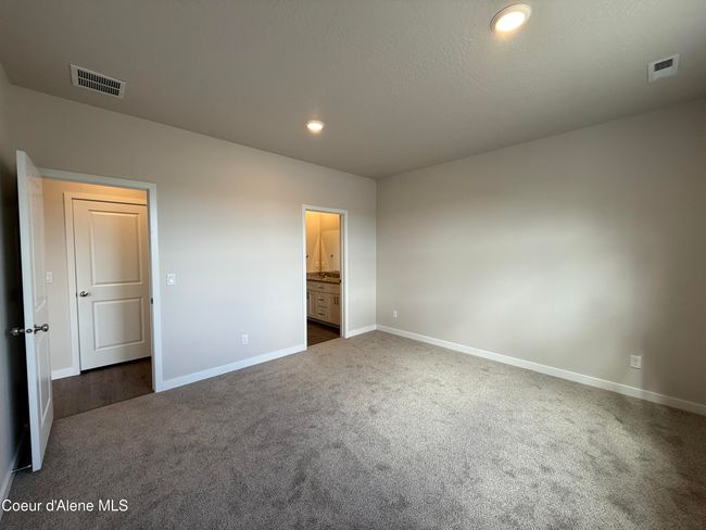 Primary Bedroom | Image 14