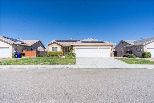 11554 Maywood, Victorville, CA, 92392 | Card Image