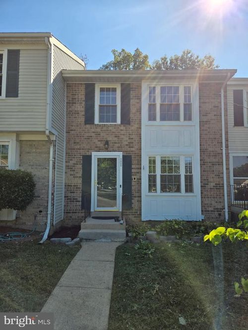 8493 Snowden Oaks Pl, LAUREL, MD, 20708-2301 | Card Image
