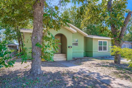 122 Adrian Dr, San Antonio, TX, 78213-3533 | Card Image