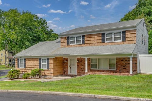7 Shaw Ln, Irvington, NY, 10533-1107 | Card Image