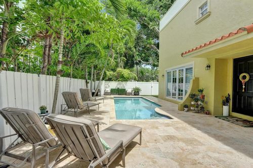 1411 Ne 7th St, Fort Lauderdale, FL, 33304-2947 | Card Image
