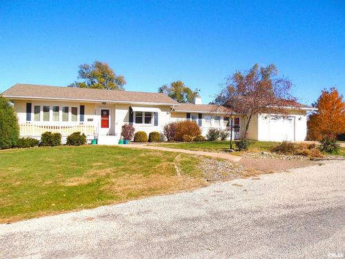 702 High St, Dixon, IA, 52745-7714 | Card Image