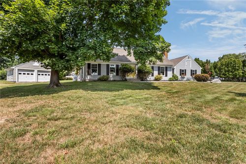 11 Stonegate Rd, Warren, RI, 02885-1414 | Card Image