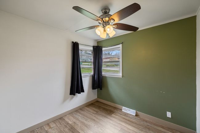 900 Circle Dr, Home with 3 bedrooms, 1 bathrooms and null parking in Carlisle IA | Image 8
