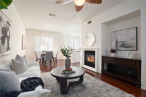 506 W Linden Dr, Orange, CA, 92865-5013 | Card Image