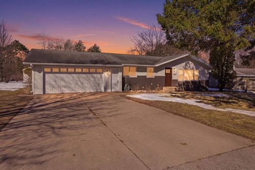 1424 Second Drive, HULL, WI, 54482 | Card Image