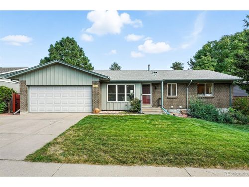 2164 S Zang Way, Lakewood, CO, 80228-4395 | Card Image