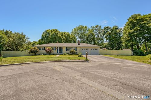 25 Sandy Hollow Dr, Waterford, CT, 06385-2015 | Card Image