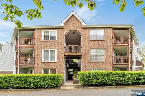 1449 Teresa Dr, Fort Lee, NJ, 07024-2161 | Card Image