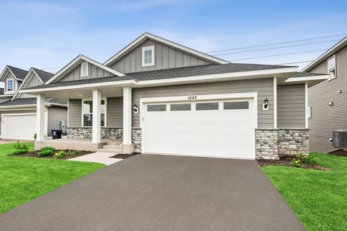 1682 Tyrone Dr, Shakopee, MN, 55379-3198 | Card Image