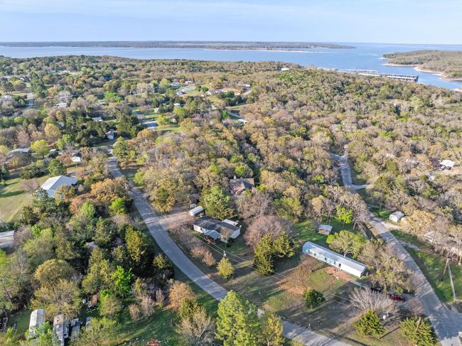 216 Mill Creek Meadow Rd, House other with 3 bedrooms, 2 bathrooms and null parking in Pottsboro TX | Image 38