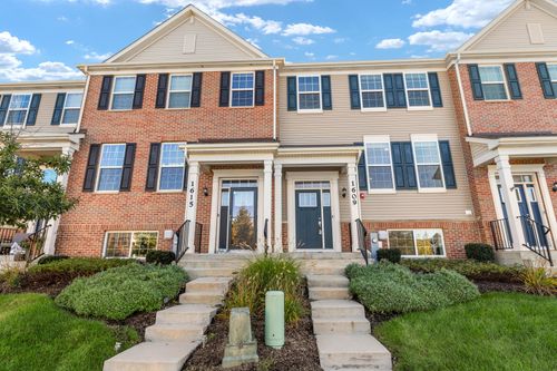 1609 Sager Way, Batavia, IL, 60510-7804 | Card Image