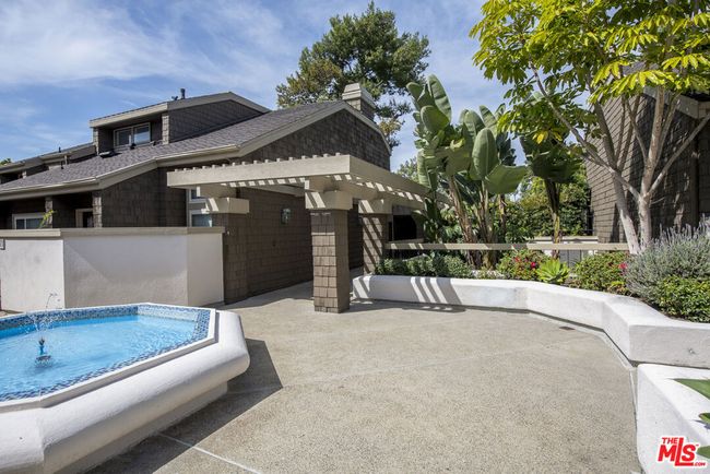38 Sea Island Dr, Condo with 2 bedrooms, 2 bathrooms and 2 parking in Newport Beach CA | Image 21