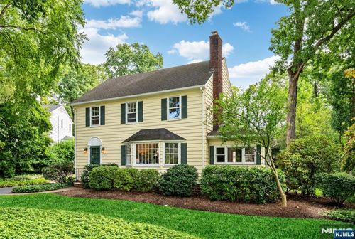 140 Unadilla Road, Ridgewood, NJ, 07450 | Card Image