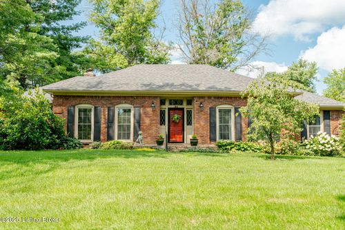 32 Smithfield Rd, Shelbyville, KY, 40065-1942 | Card Image