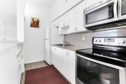 apt-315-7400 W 20th Ave, Hialeah, FL, 33016-1850 | Card Image