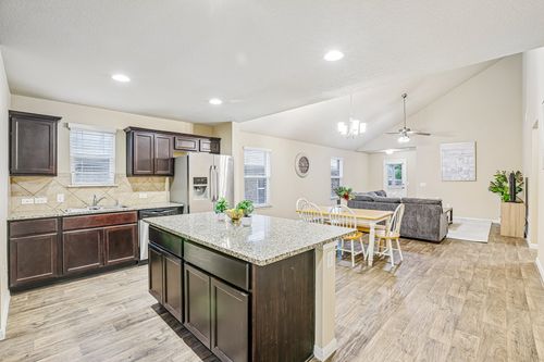10604 Menominee Falls Ln, Austin, TX, 78754-6122 | Card Image