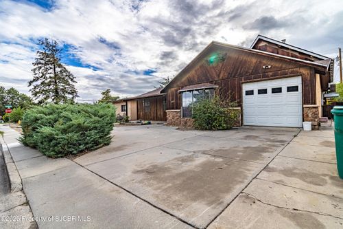 903 N Watson Ave, Farmington, NM, 87401-9129 | Card Image
