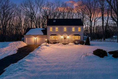 3 Nobscott Rd, Medway, MA, 02053-2171 | Card Image