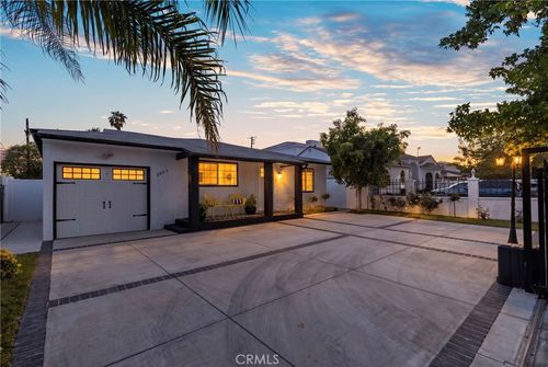 6823 Matilija, Van Nuys, CA, 91405 | Card Image