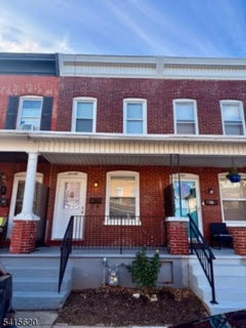 70 Schultz Ave, Phillipsburg, NJ, 08865-2462 | Card Image