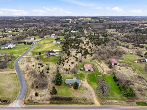 783 Mc Cutcheon Rd, Hudson, WI, 54016-7634 | Card Image