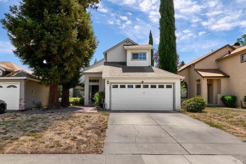 2824 Candleberry Way, Fairfield, CA, 94533-7028 | Card Image