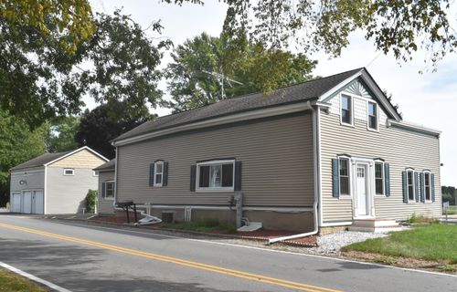 18712796 Fond Du Lac Ave, Germantown, WI, 53022-1827 | Card Image