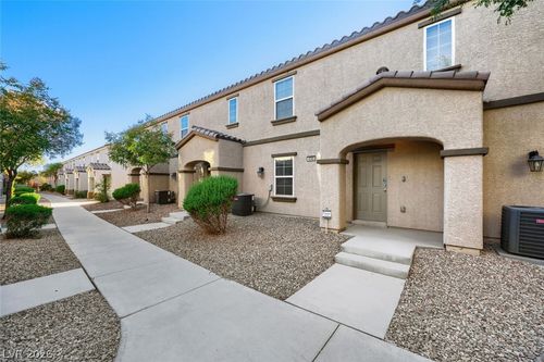 4598 Woolcomber St, Las Vegas, NV, 89115-3539 | Card Image