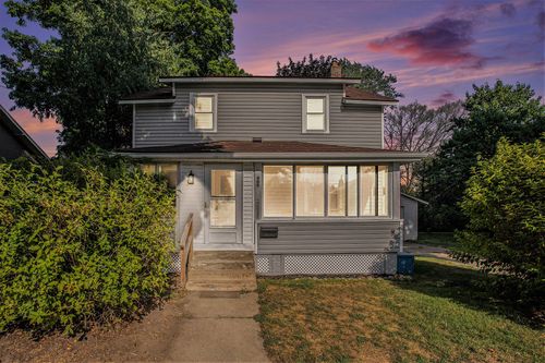 906 7th St, Three Rivers, MI, 49093-1706 | Card Image
