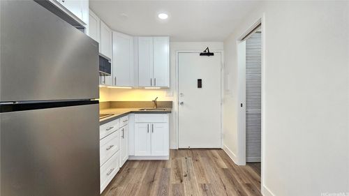1414-1560 Kanunu St, Honolulu, HI, 96814-3206 | Card Image