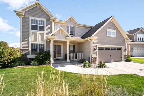 21679 S Weather Edge Circle, Lannon, WI, 53046 | Card Image