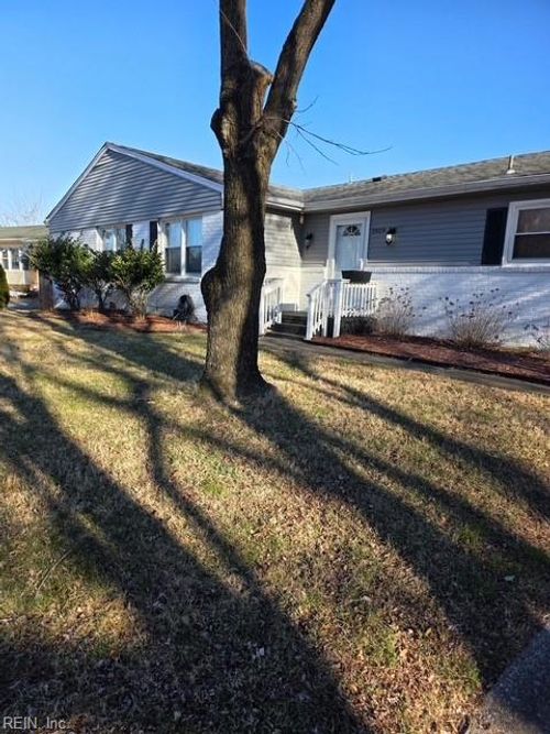 2929 Hilton Ave, Chesapeake, VA, 23324-3935 | Card Image