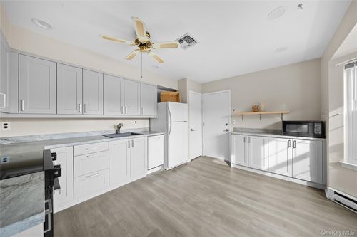 189-189 Revere Dr, Sayville, NY, 11782-1366 | Card Image