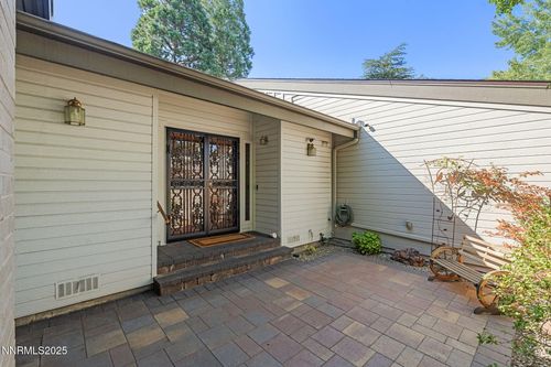 3901 Greenbriar Ct, Reno, NV, 89509-5428 | Card Image