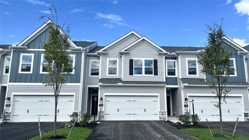 158 River Ridge Dr, Coraopolis, PA, 15108-8905 | Card Image
